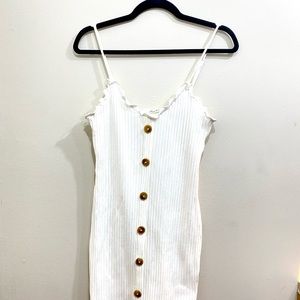 A White bodycon dress